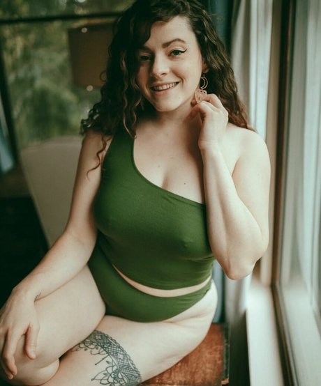 tiffanyinnature pornstar perfect pics