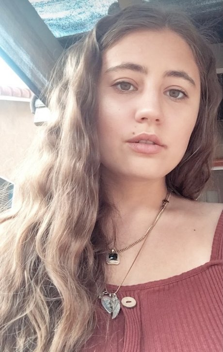 Lia Marie Johnson star free image