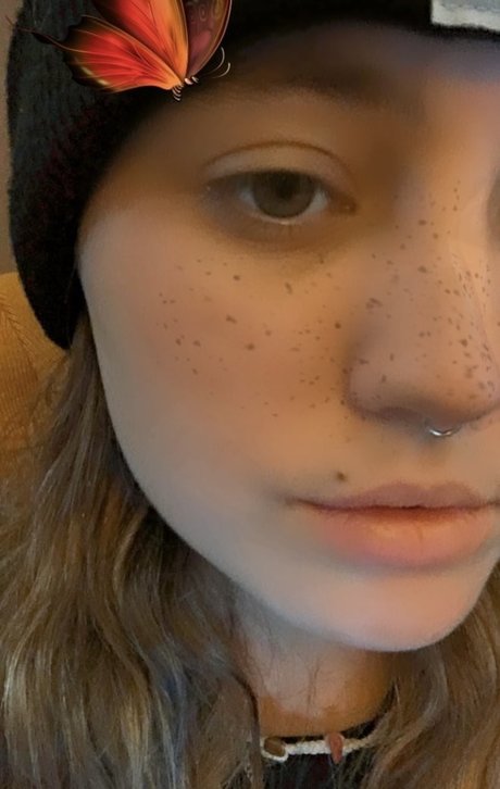 Lia Marie Johnson free star galleries