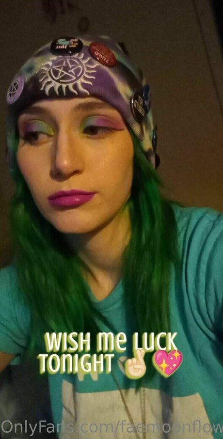 faemoonflower model perfect photo