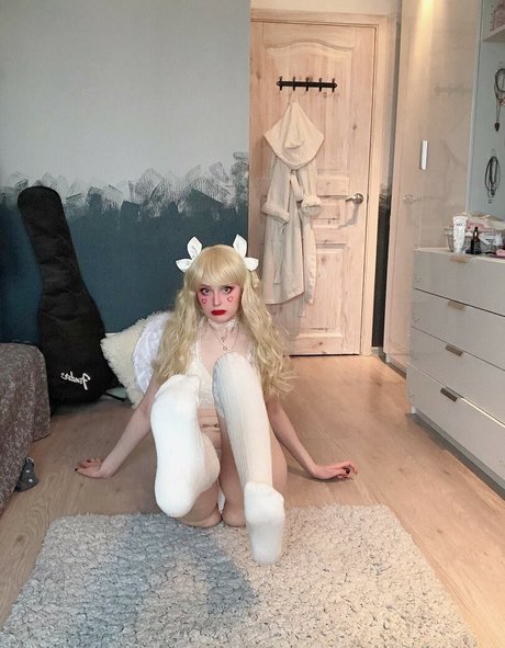 luna lovesword model nice photo