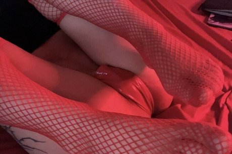 Bella Ruby exclusive model photos