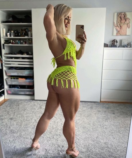 Wioletta Pawluk perfect star pic