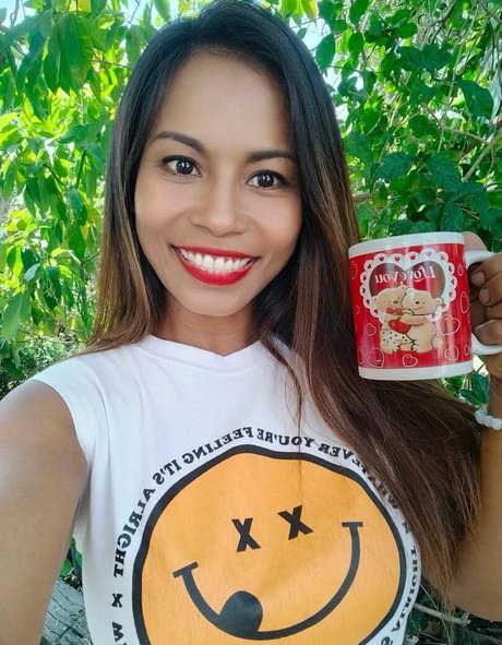 PaulaThai sex pornstar img