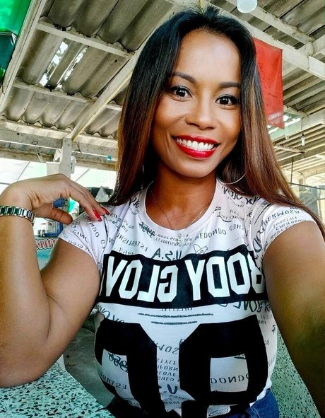 PaulaThai pretty pornstar image