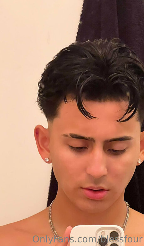 blessfour top model picture