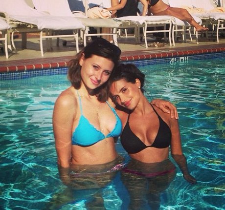 Mikaela Hoover top model img