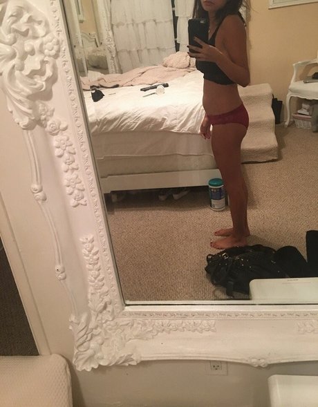 Mikaela Hoover nice pornstar gallery