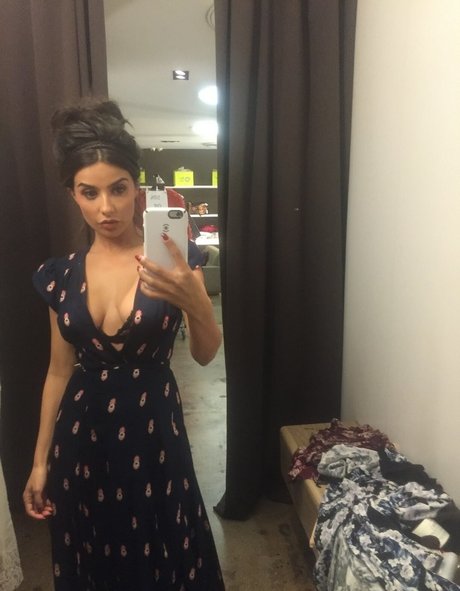 Mikaela Hoover hd pornstar gallery