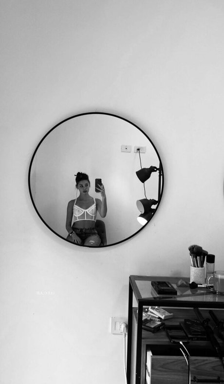 morelimelich pornstar hot pictures