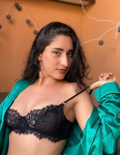 chloebbe free actress pic