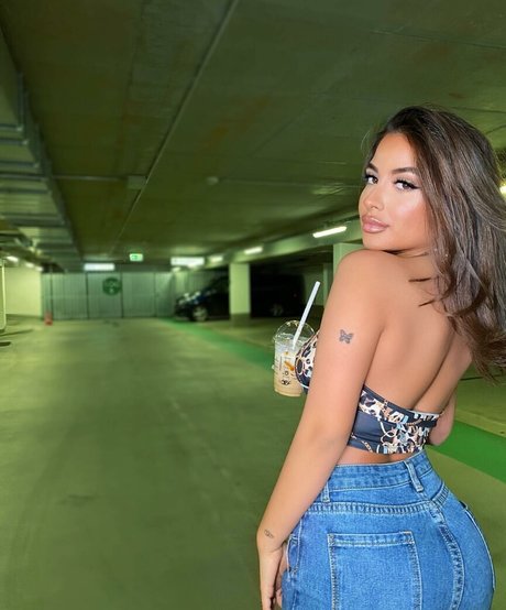 Helia Soltani star hot archive