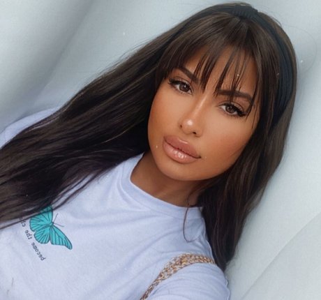 Helia Soltani art model photos