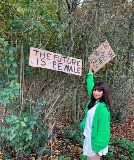 Helia Soltani model erotic images