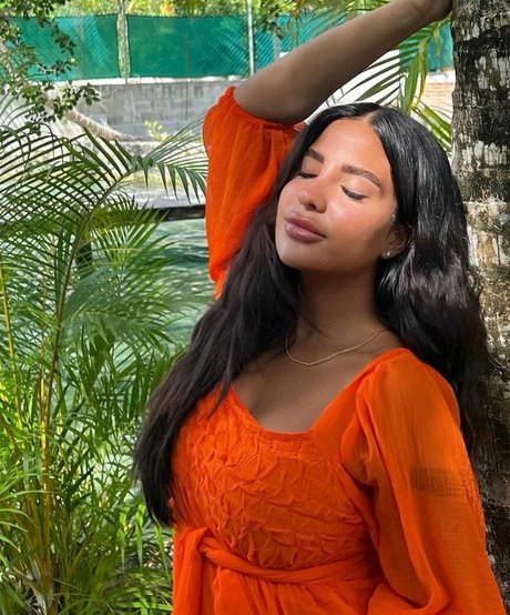 Helia Soltani pornstar naked images