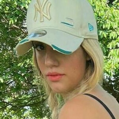 Julia Beatriz_ beautiful actress photos