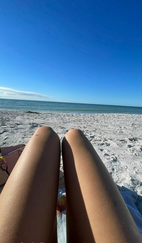 yourgirlzoey nudes actress photo