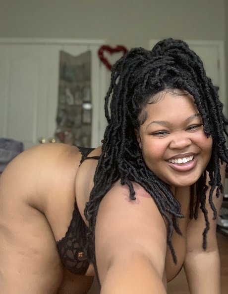 bimbosim22 erotic actress image