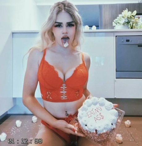 Tommi Terror xxx pornstar gallery