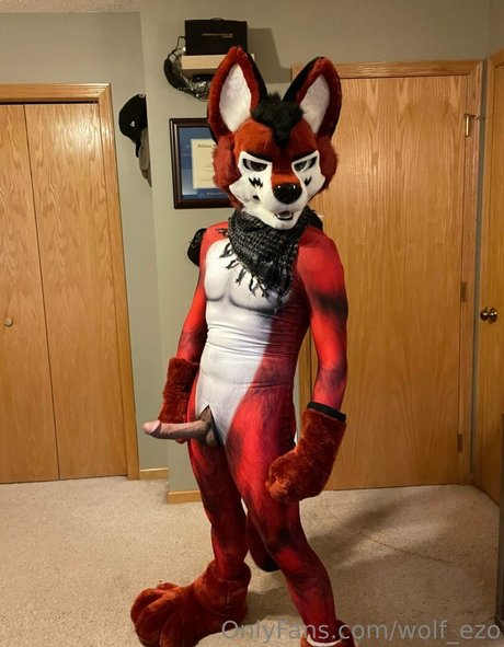 wolf ezo nudes actress pics