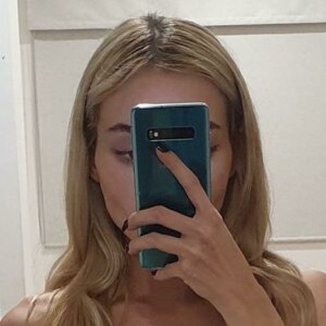 lil emma nude pornstar image