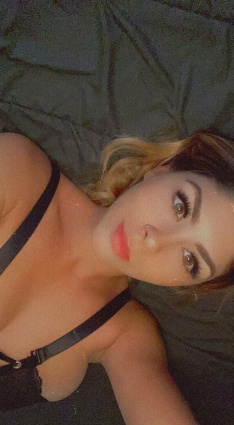 bbyjay97 beautiful model image