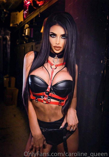 Caroline Queen nude actress image