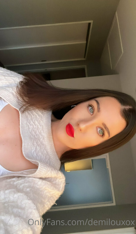 demilouxox pornstar pretty images
