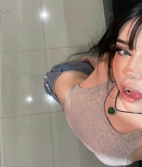 Heidi Ayala model sexy pictures