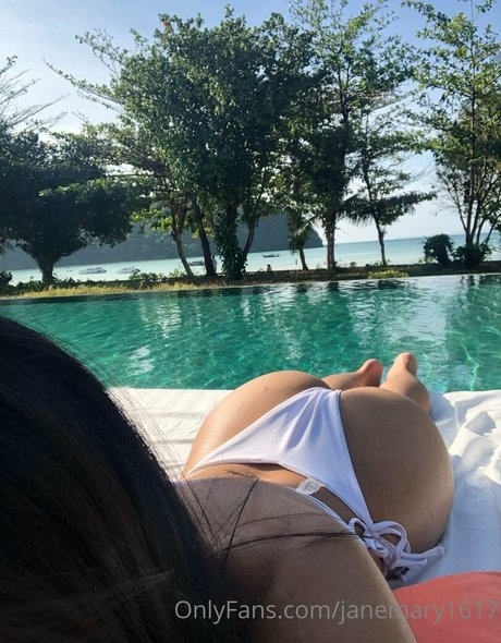 janemary1617 model free photo