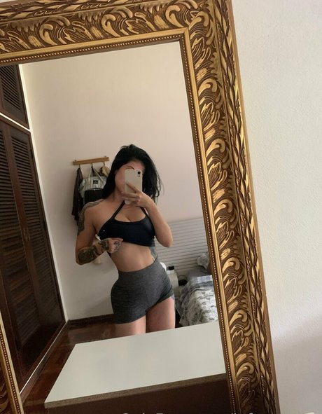 infernumsg model nude picture