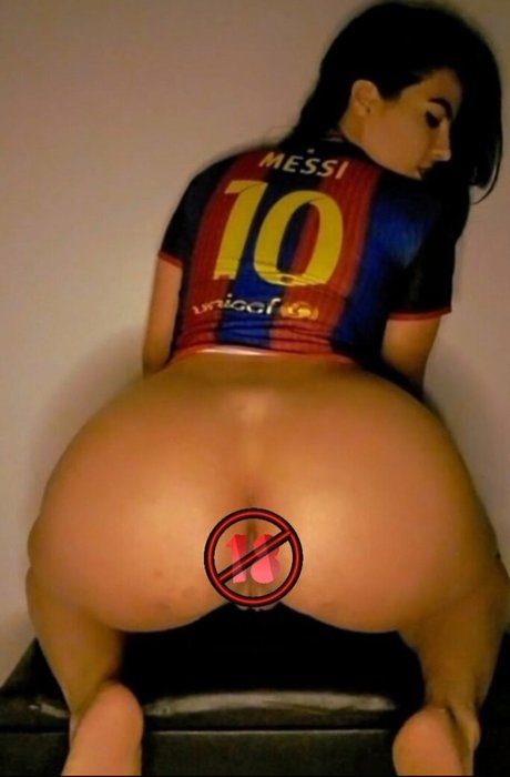 Anabela Moraes model art galleries