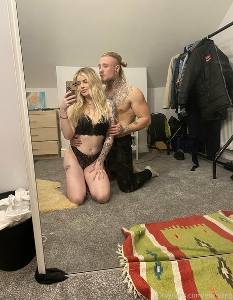 elizaking porn model galleries