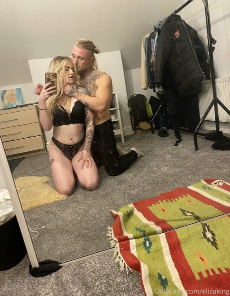 elizaking pornstar sexy pic