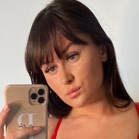 Beth Halsey xxx actress image