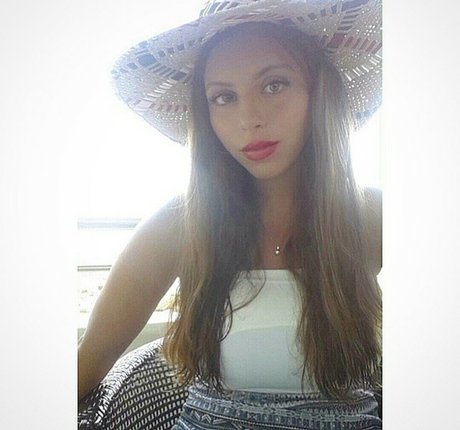 Tami Bar model perfect pic