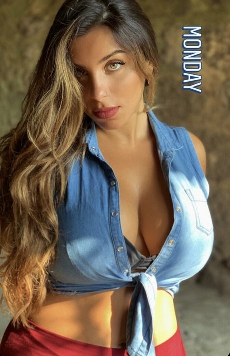 Tami Bar hot model pics