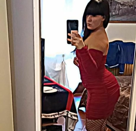 Sharon Manconi exclusive star image