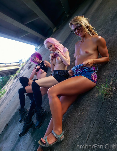 amberlaray xxx pornstar image