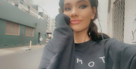 certifiedfreak6daysaweek model high quality picture