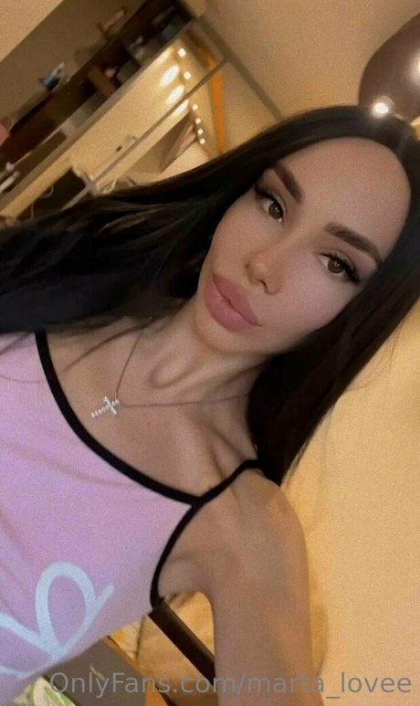 love is marta top star img