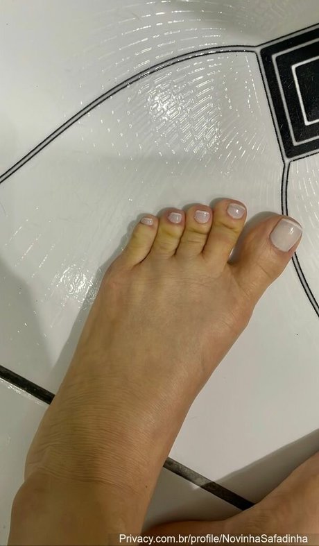 Livia Mendaluk star nude galleries