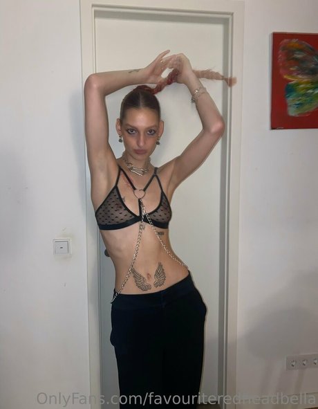 favouriteredheadbella xxx star images