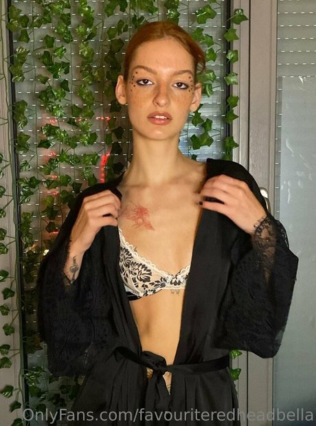 favouriteredheadbella exclusive model photos