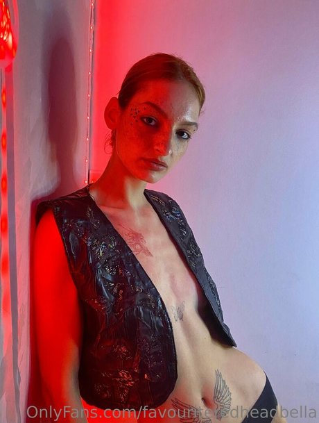 favouriteredheadbella top pornstar img