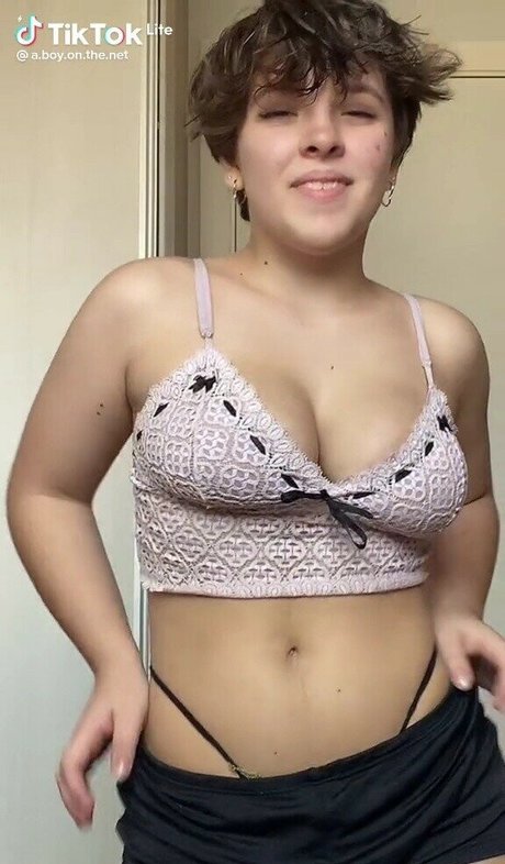 Taqueloe erotic star galleries