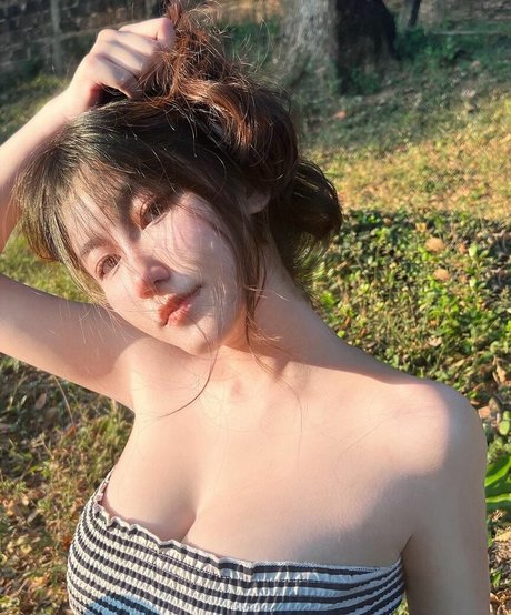 f manatsanan star beautiful image