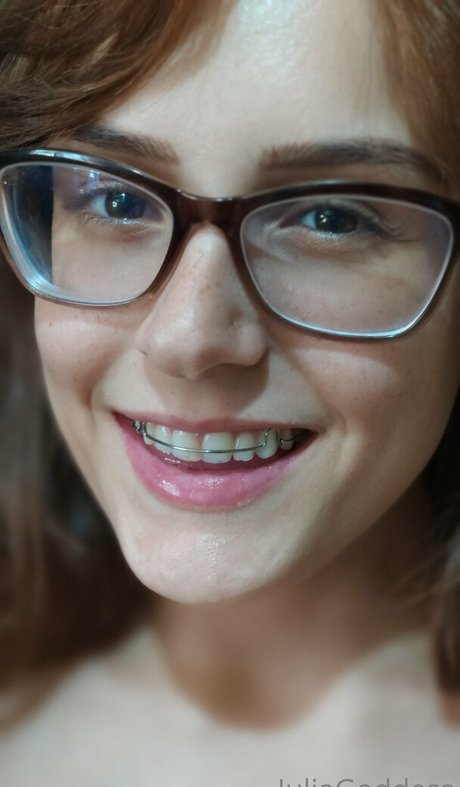 juliagoddess nude pornstar image