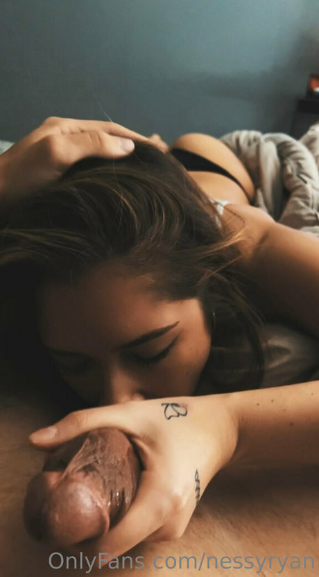 nessyryan erotic star pic