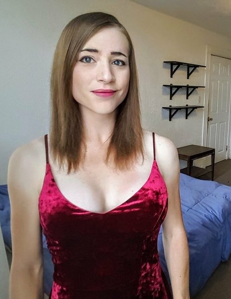 jordanelizabeth model xxx image